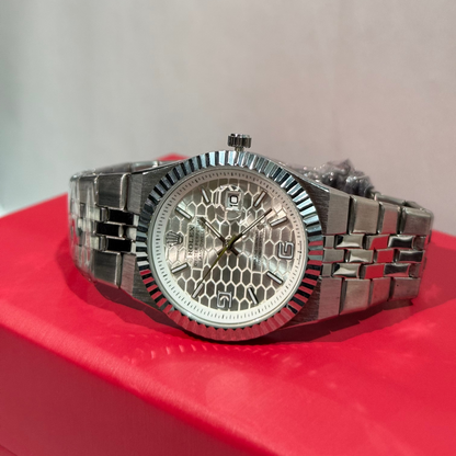 Premium Land Dweller | 40mm | Silver Chain | Black Textured Dial