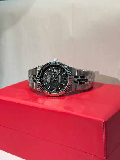 Premium Land Dweller | 40mm | Silver Chain | Black Textured Dial
